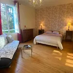 Et Les Deux Chenes Pres De Bergerac 4* Le Fleix