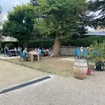 Et Les Deux Chenes Pres De Bergerac 4* Le Fleix