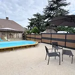 Et Les Deux Chenes Pres De Bergerac Le Fleix