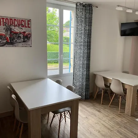 Et Les Deux Chenes Pres De Bergerac Le Fleix