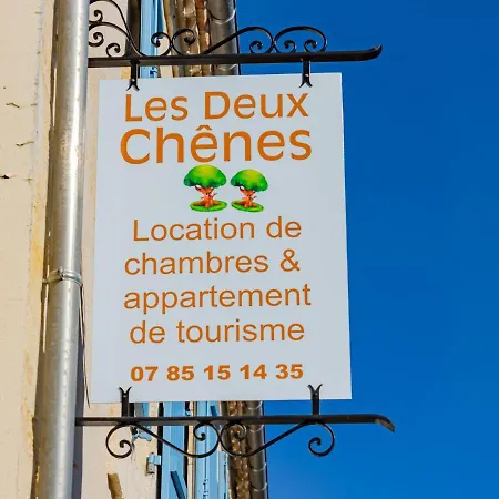 Et Les Deux Chenes Pres De Bergerac 4* Le Fleix