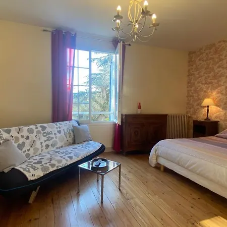 ベッド・アンド・ブレックファスト Et Les Deux Chenes Pres De Bergerac 4*