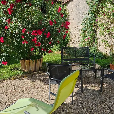 Et Les Deux Chenes Pres De Bergerac ベッド・アンド・ブレックファスト 4*