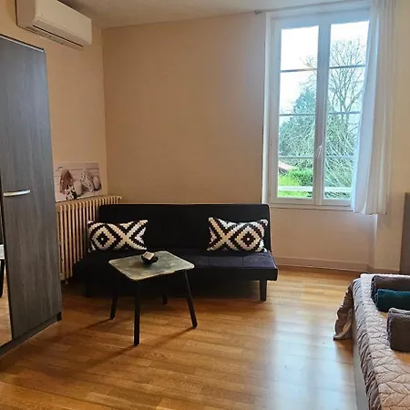 Et Les Deux Chenes Pres De Bergerac Le Fleix