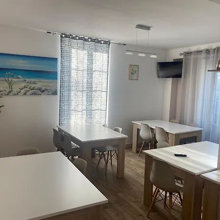 Et Les Deux Chenes Pres De Bergerac ベッド・アンド・ブレックファスト Le Fleix