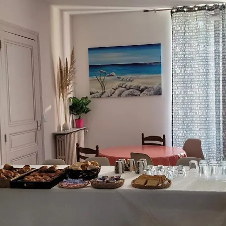 Et Les Deux Chenes Pres De Bergerac Le Fleix