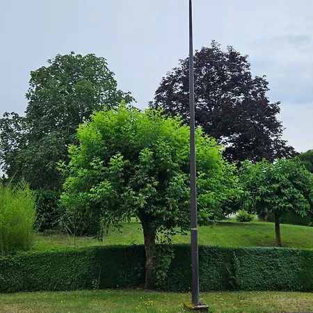 Et Les Deux Chenes Pres De Bergerac ベッド・アンド・ブレックファスト Le Fleix