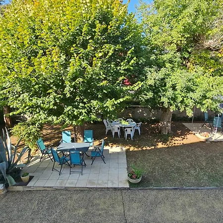 Et Les Deux Chenes Pres De Bergerac Le Fleix