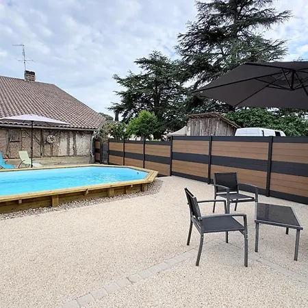 Et Les Deux Chenes Pres De Bergerac Le Fleix