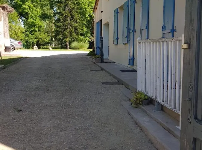 Bed & Breakfast Et Les Deux Chenes Pres De Bergerac Le Fleix