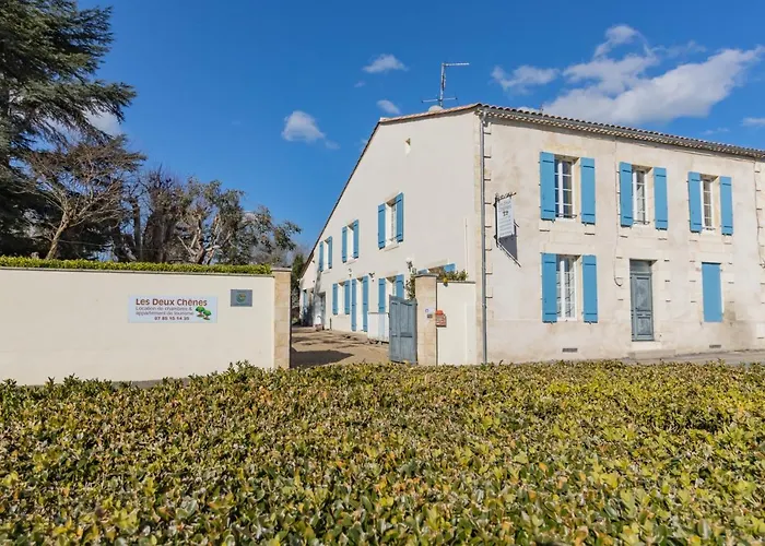 Et Les Deux Chenes Pres De Bergerac 4* Le Fleix