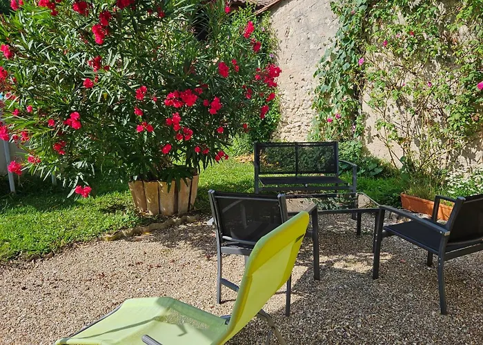 Et Les Deux Chenes Pres De Bergerac Bed & Breakfast 4*