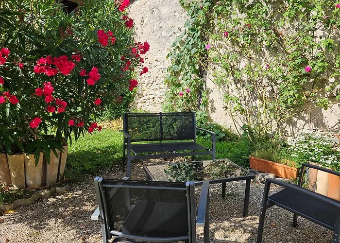Et Les Deux Chenes Pres De Bergerac Bed & Breakfast 4*