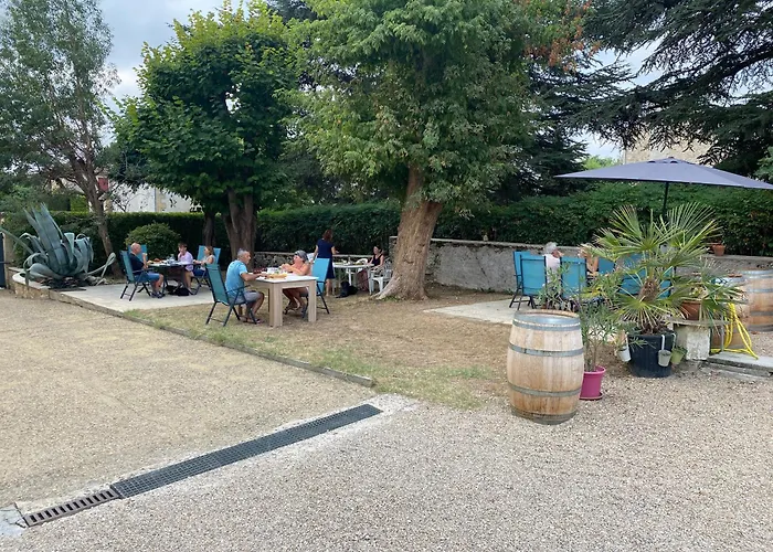 Et Les Deux Chenes Pres De Bergerac 4* Le Fleix