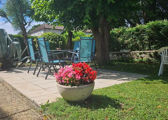 Et Les Deux Chenes Pres De Bergerac 4*