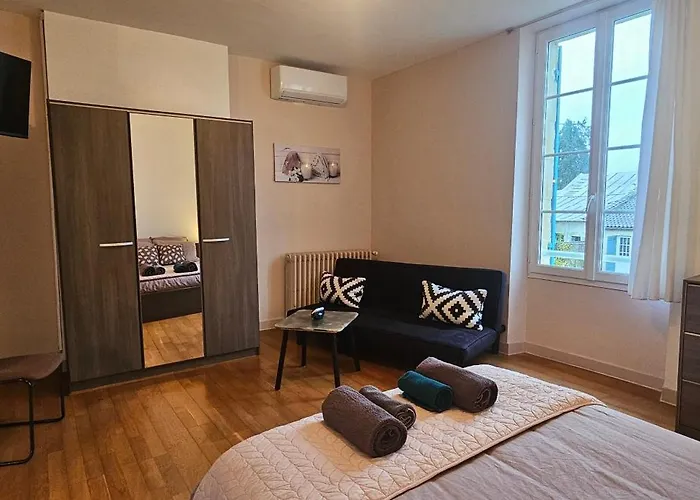 Bed & Breakfast Et Les Deux Chenes Pres De Bergerac Le Fleix