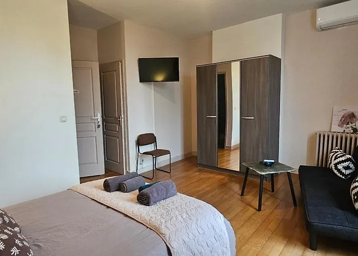 Bed & Breakfast Et Les Deux Chenes Pres De Bergerac Le Fleix