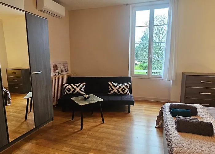 Et Les Deux Chenes Pres De Bergerac Le Fleix