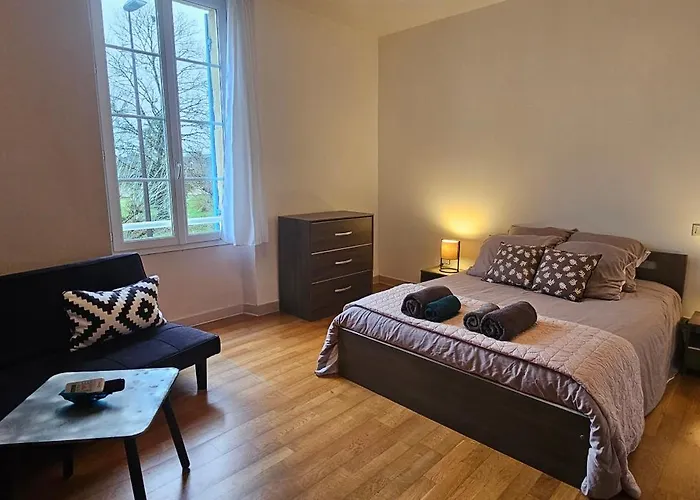 Et Les Deux Chenes Pres De Bergerac Bed & Breakfast